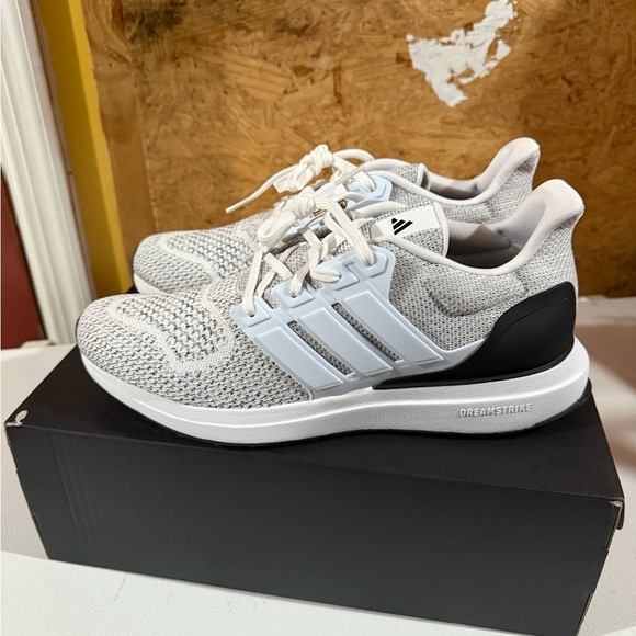 Adidas Mens Ultradream DNA Sneakers - Picture 1 of 5